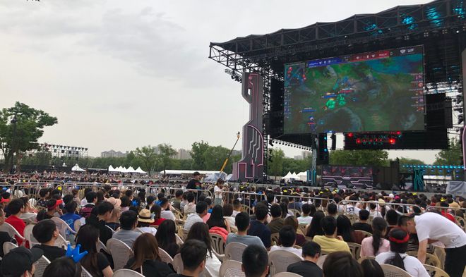 步抛投命中 步抛投命中